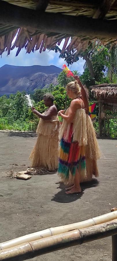 Tanna Volcano View Tree House Lenkuru エクステリア 写真