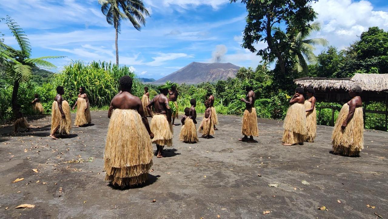 Tanna Volcano View Tree House Lenkuru エクステリア 写真